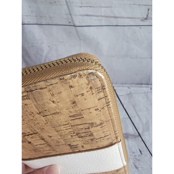 Anne Klein Cork with White Leather Wallet Wristlet READ - Picture 10 of 14